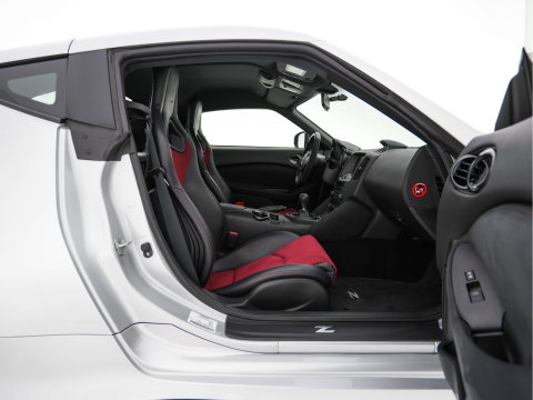 Nissan 370Z 3.7 V6 Nismo *LEATHER-MICROFIBRE | XENON | RECARO-SPORTSEATS | BOSE-SOUND | CAMERA | NAVI-FULLMAP | KEYLESS | ECC | BREMBO-BRAKES | CRUISE | INVIDIA-SPORTEXHAUST | SYNCHROREV MATCH | 19'' RAYS-ALU*