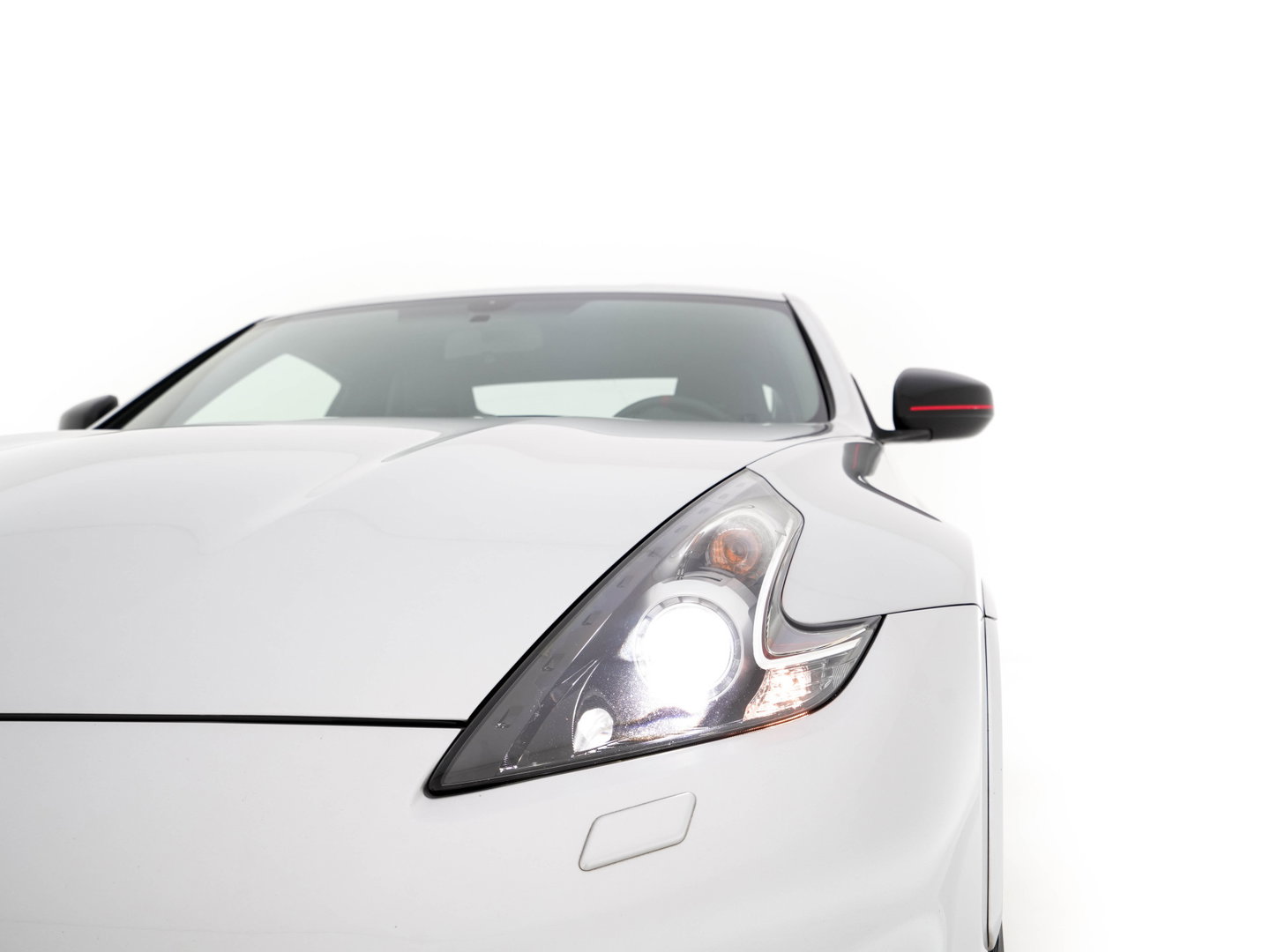 Nissan 370Z 3.7 V6 Nismo *LEATHER-MICROFIBRE | XENON | RECARO-SPORTSEATS | BOSE-SOUND | CAMERA | NAVI-FULLMAP | KEYLESS | ECC | BREMBO-BRAKES | CRUISE | INVIDIA-SPORTEXHAUST | SYNCHROREV MATCH | 19'' RAYS-ALU*
