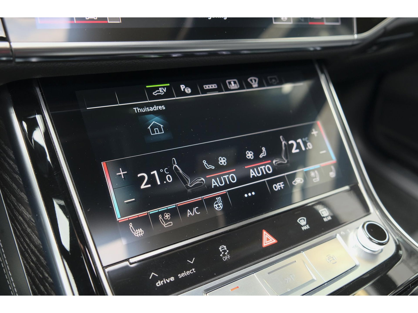 Audi A8 60 TFSIe 462pk S-Line Quattro Panoramdak *BTW* B&O *SOH 100%* 4-Wielsturing RS stoelen Luchtvering Massage Stoelkoeling