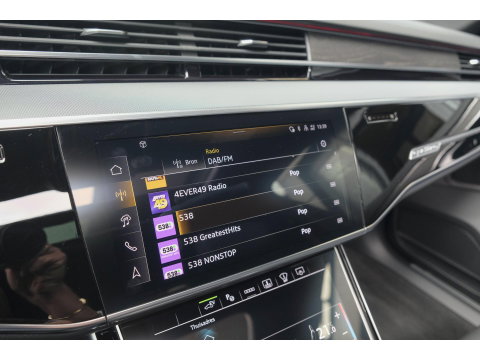 Audi A8 60 TFSIe 462pk S-Line Quattro Panoramdak *BTW* B&O *SOH 100%* 4-Wielsturing RS stoelen Luchtvering Massage Stoelkoeling