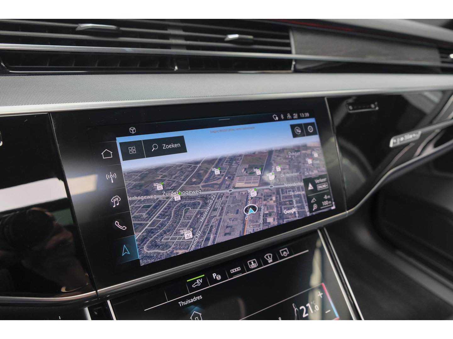 Audi A8 60 TFSIe 462pk S-Line Quattro Panoramdak *BTW* B&O *SOH 100%* 4-Wielsturing RS stoelen Luchtvering Massage Stoelkoeling