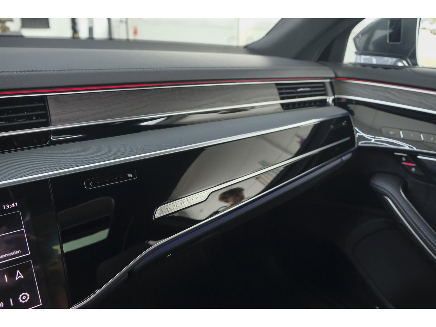 Audi A8 60 TFSIe 462pk S-Line Quattro Panoramdak *BTW* B&O *SOH 100%* 4-Wielsturing RS stoelen Luchtvering Massage Stoelkoeling