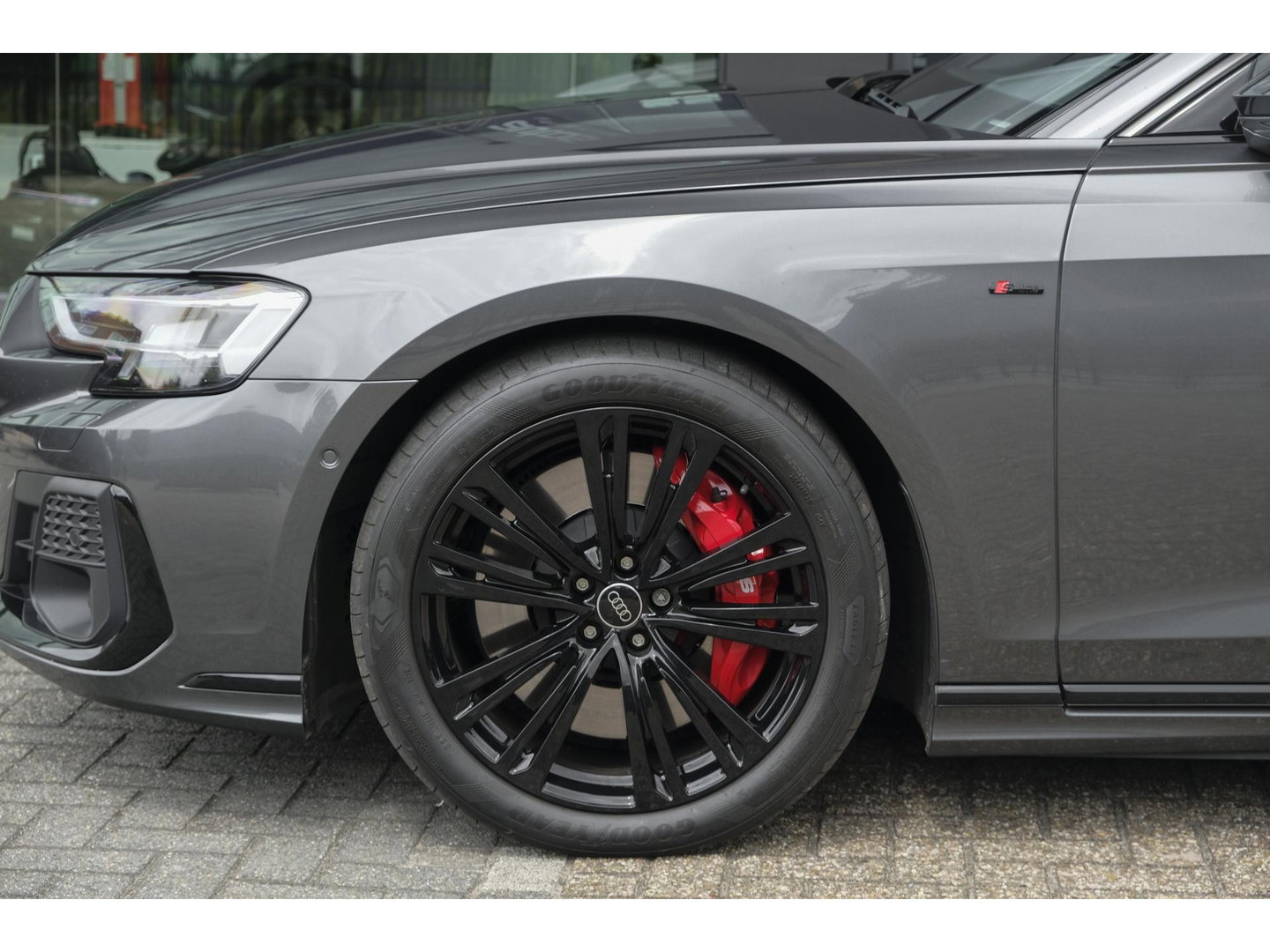 Audi A8 60 TFSIe 462pk S-Line Quattro Panoramdak *BTW* B&O *SOH 100%* 4-Wielsturing RS stoelen Luchtvering Massage Stoelkoeling