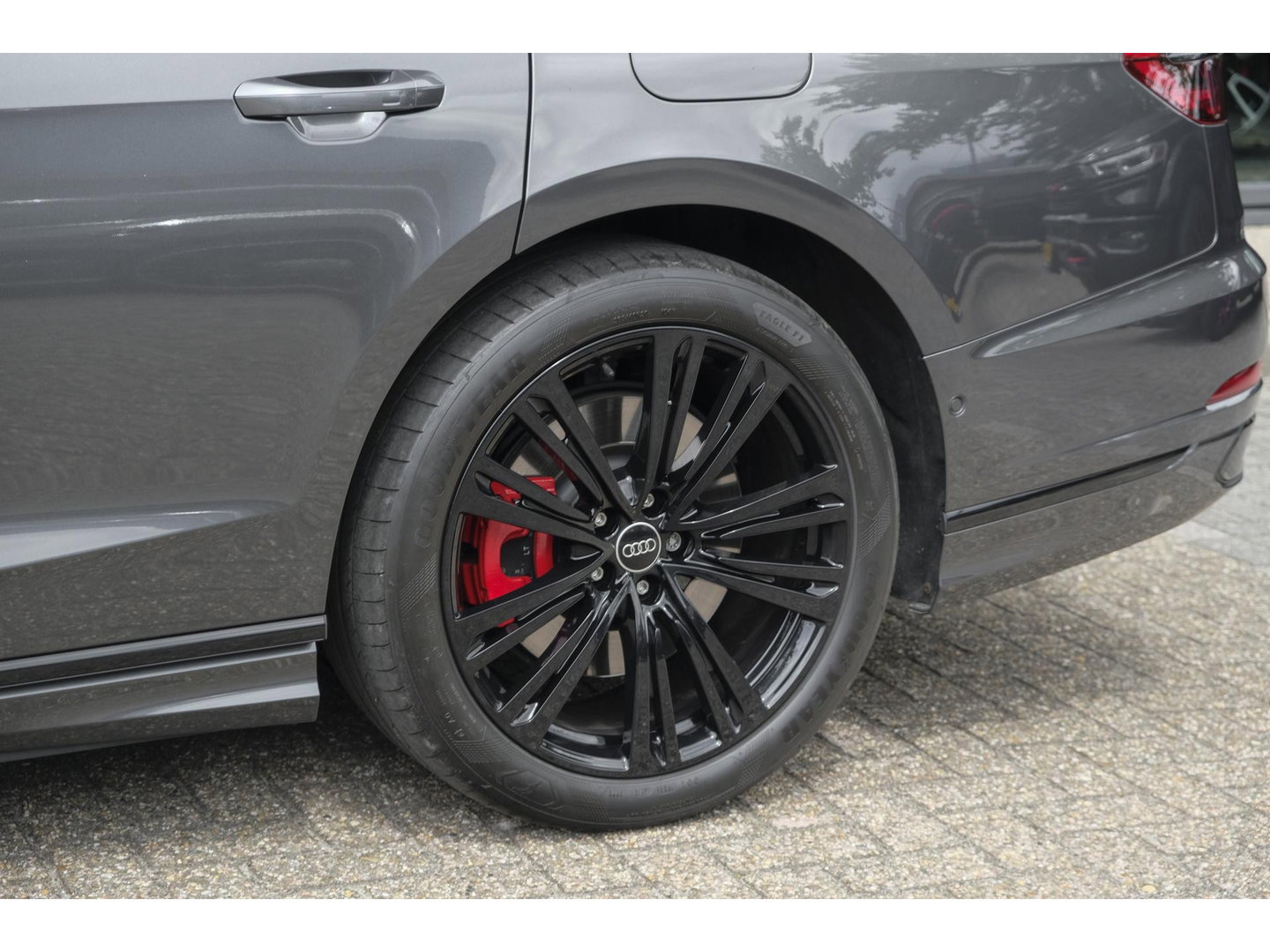 Audi A8 60 TFSIe 462pk S-Line Quattro Panoramdak *BTW* B&O *SOH 100%* 4-Wielsturing RS stoelen Luchtvering Massage Stoelkoeling