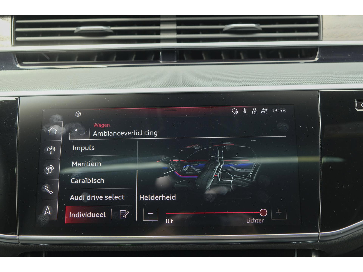 Audi A8 60 TFSIe 462pk S-Line Quattro Panoramdak *BTW* B&O *SOH 100%* 4-Wielsturing RS stoelen Luchtvering Massage Stoelkoeling