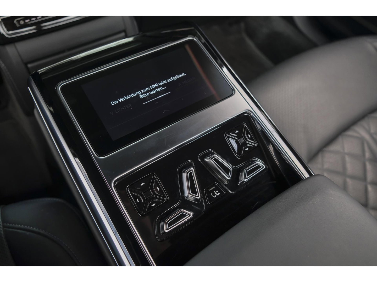 Audi A8 60 TFSIe 462pk S-Line Quattro Panoramdak *BTW* B&O *SOH 100%* 4-Wielsturing RS stoelen Luchtvering Massage Stoelkoeling