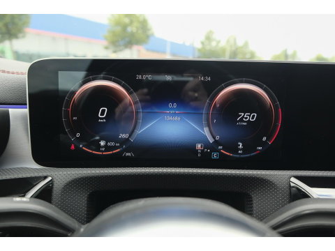 Mercedes-Benz CLA-Klasse CLA250 AMG 224pk Panoramadak Night pakket Widescreen Sfeerverlichting 19" LMV