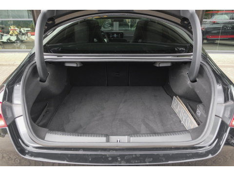 Mercedes-Benz CLA-Klasse CLA250 AMG 224pk Panoramadak Night pakket Widescreen Sfeerverlichting 19" LMV