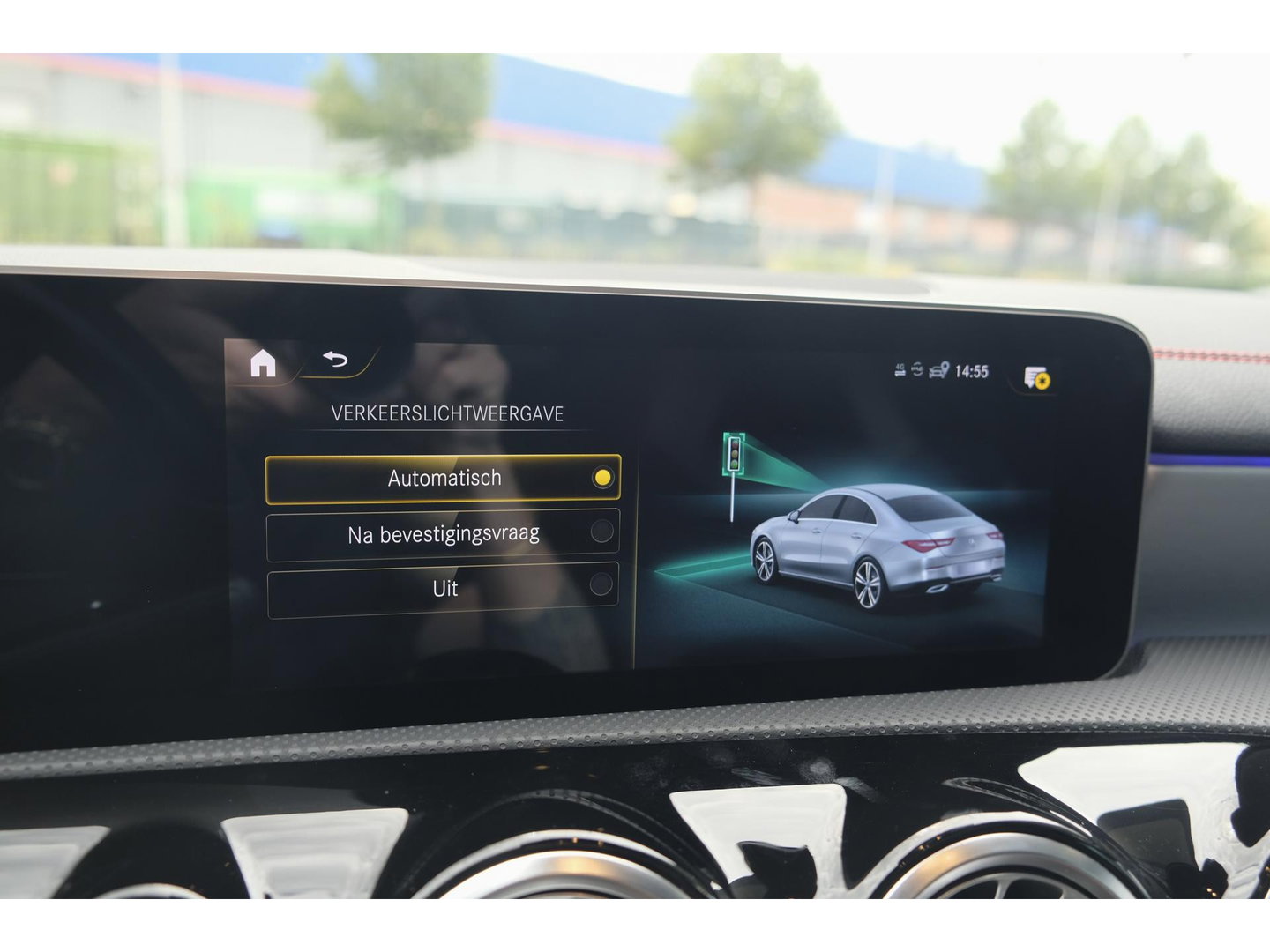 Mercedes-Benz CLA-Klasse CLA250 AMG 224pk Panoramadak Night pakket Widescreen Sfeerverlichting 19" LMV