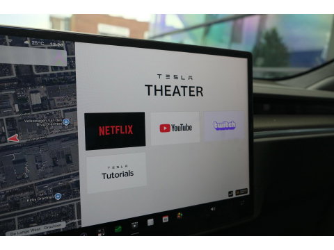 Tesla Model S Plaid 1020pk Yoke stuur FSD *BTW* *SOH 87%* Panoramadak Full Self Drive NLauto 21' LMV