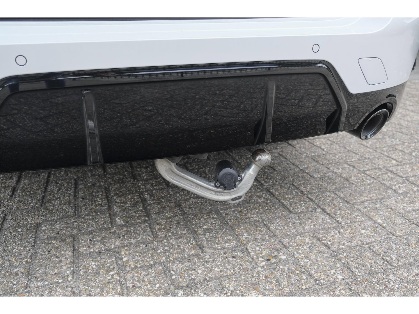 BMW 3 Serie Touring 330e xDrive M-sport M3 stoelen Panoramadak *SOH 98%* Memory *BTW* Black pack NLauto 19" LMV