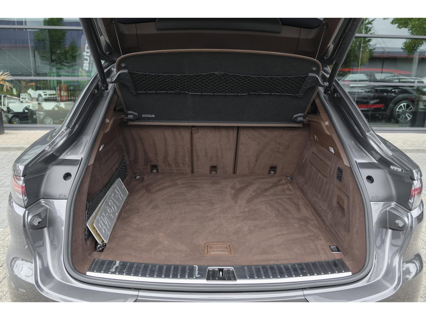 Porsche Cayenne Coupé 4.0 V8 Turbo S 680pk E-Hybrid Panoramadak 4-wielsturing *SOH 94%* Trekhaak PDCC BOMVOL 1e Eigenaar NLauto 22" LMV