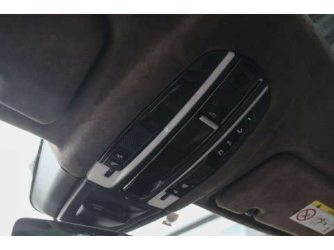 Porsche Cayenne Coupé 4.0 V8 Turbo S 680pk E-Hybrid Panoramadak 4-wielsturing *SOH 94%* Trekhaak PDCC BOMVOL 1e Eigenaar NLauto 22" LMV