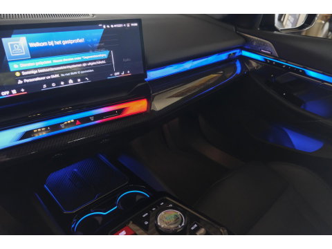 BMW M5 Touring V8 727pk Hybrid Panoramadak Keramisch Full carbon pack *BTW* NLauto VOL VOL VOL!!!