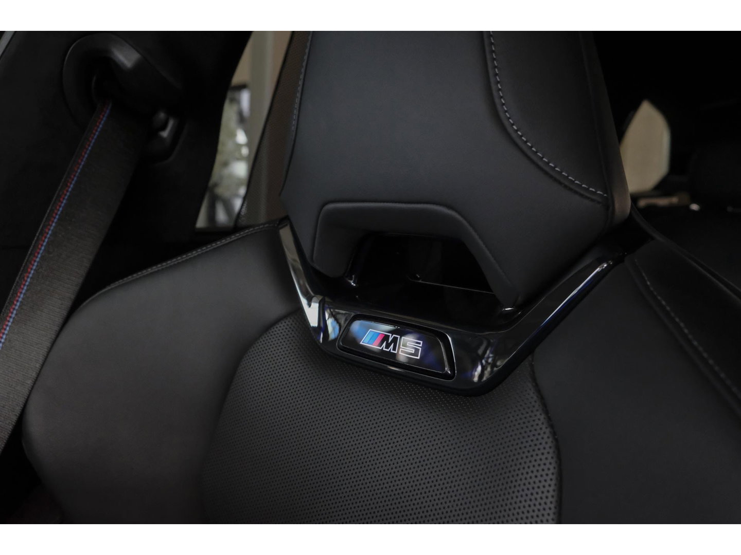 BMW M5 Touring V8 727pk Hybrid Panoramadak Keramisch Full carbon pack *BTW* NLauto VOL VOL VOL!!!