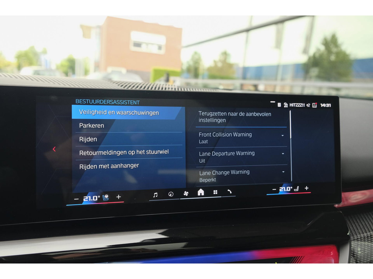 BMW M5 Touring V8 727pk Hybrid Panoramadak Keramisch Full carbon pack *BTW* NLauto VOL VOL VOL!!!