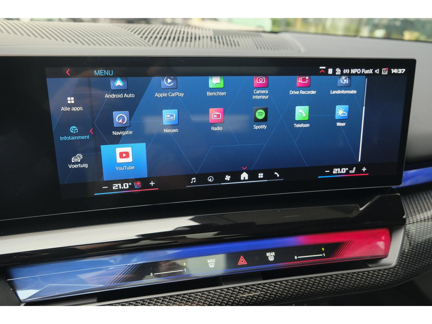 BMW M5 Touring V8 727pk Hybrid Panoramadak Keramisch Full carbon pack *BTW* NLauto VOL VOL VOL!!!
