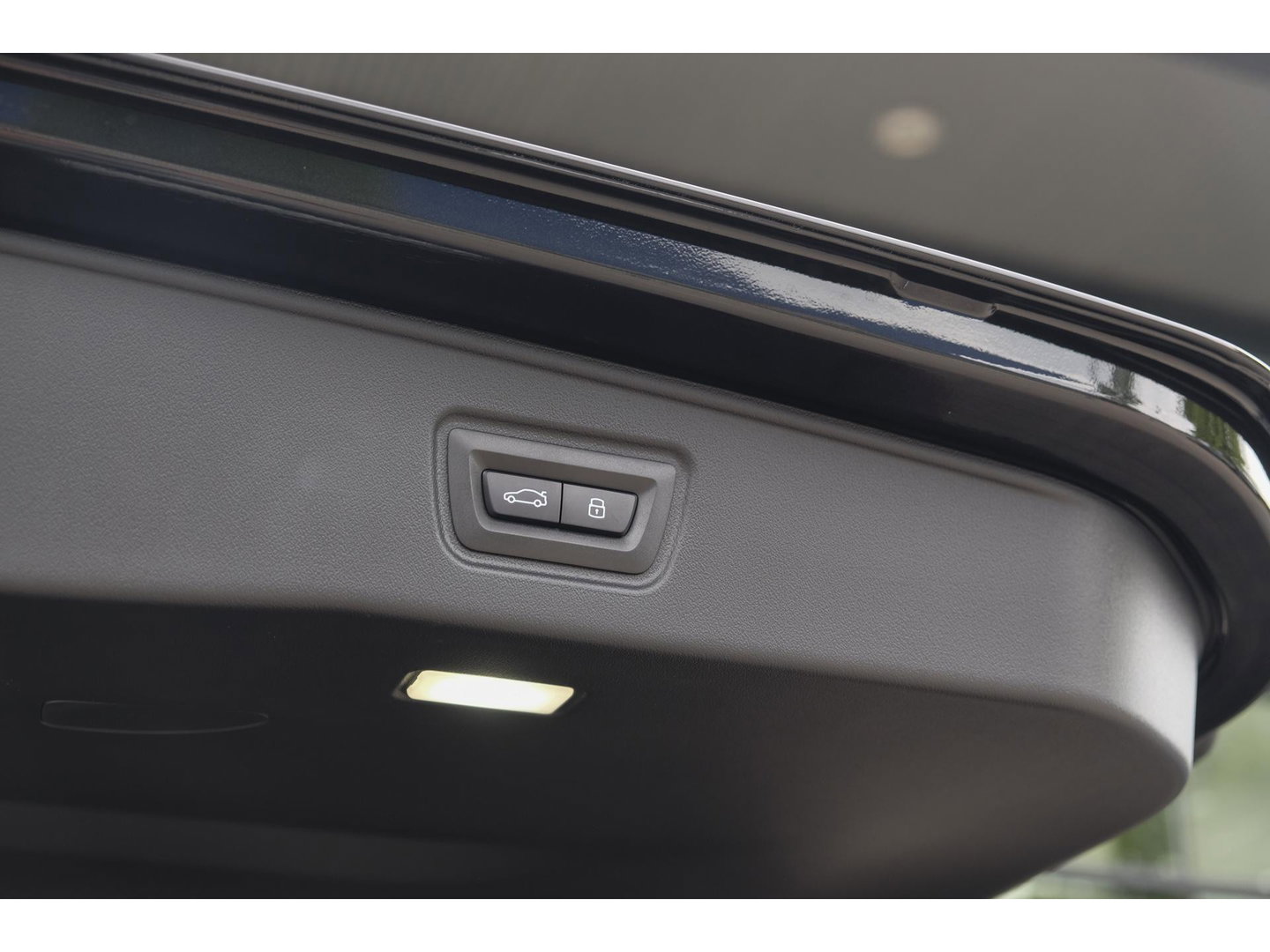 BMW M5 Touring V8 727pk Hybrid Panoramadak Keramisch Full carbon pack *BTW* NLauto VOL VOL VOL!!!