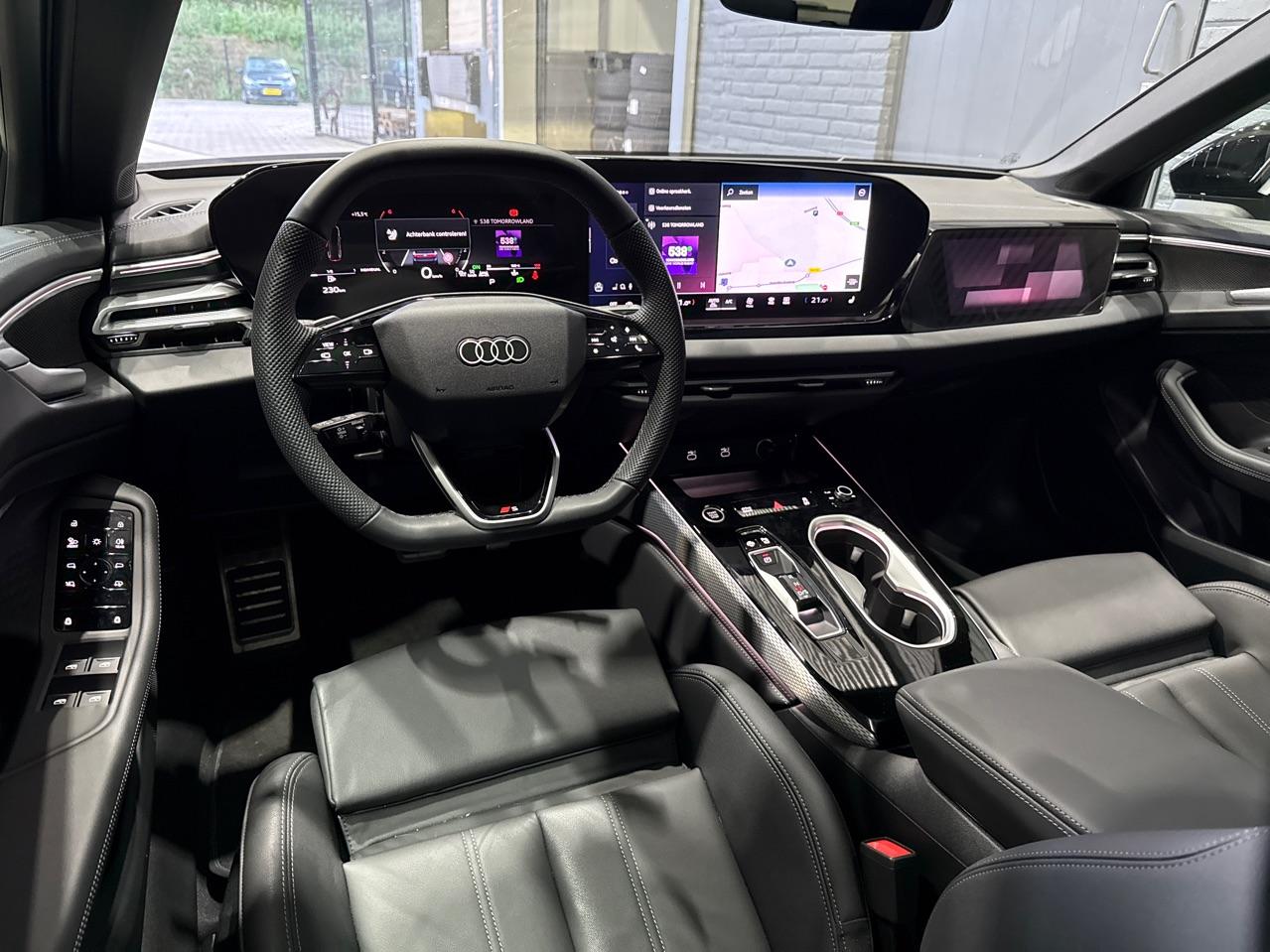 Audi A6 Avant TDI 150 kW Edition One S-tronic Avant | Panoramadak | 360° camera | Matrix LED | Passenger Display | Tech Plus | Sportstoelen | Stoelverwarming | ACC
