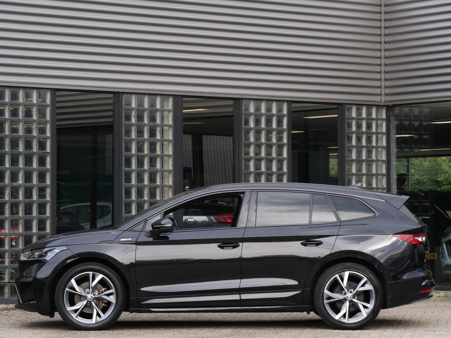 Škoda Enyaq iV 80 SPORTLINE/ ADAPTIVE/ ELEKT. KLEP/ ELEKT. STOEL/ SOH 97%