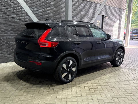 Volvo EX40 Single Motor Extended Range Plus | 82 kWh | Harman/Kardon | 360° Camera | BLIS | Stoel+Stuurverwarming | ACC