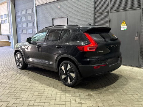 Volvo EX40 Single Motor Extended Range Plus | 82 kWh | Harman/Kardon | 360° Camera | BLIS | Stoel+Stuurverwarming | ACC