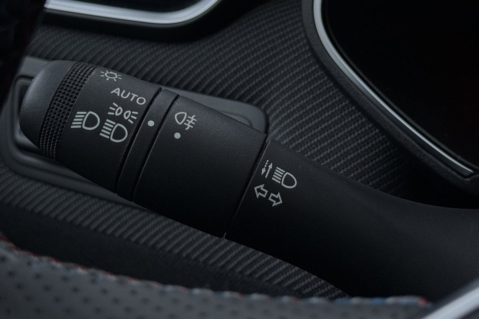 Renault Clio 1.6 E-Tech Full Hybrid 145 Esprit Alpine | Bose | Camera | BLIS | Stoel+Stuurverwarming | PDC V+A | Navigatie | Getint glas
