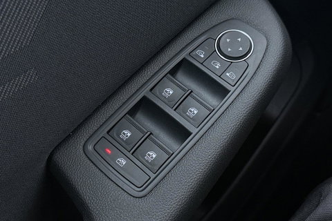 Renault Clio 1.6 E-Tech Full Hybrid 145 Esprit Alpine | Bose | Camera | BLIS | Stoel+Stuurverwarming | PDC V+A | Navigatie | Getint glas