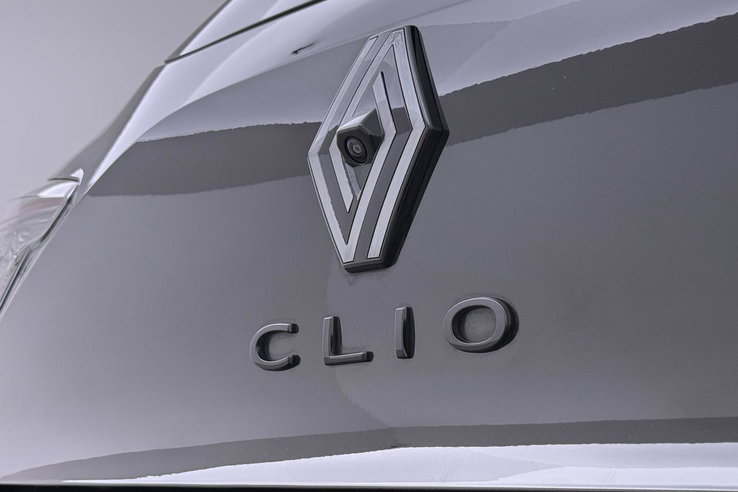 Renault Clio 1.6 E-Tech Full Hybrid 145 Esprit Alpine | Bose | Camera | BLIS | Stoel+Stuurverwarming | PDC V+A | Navigatie | Getint glas
