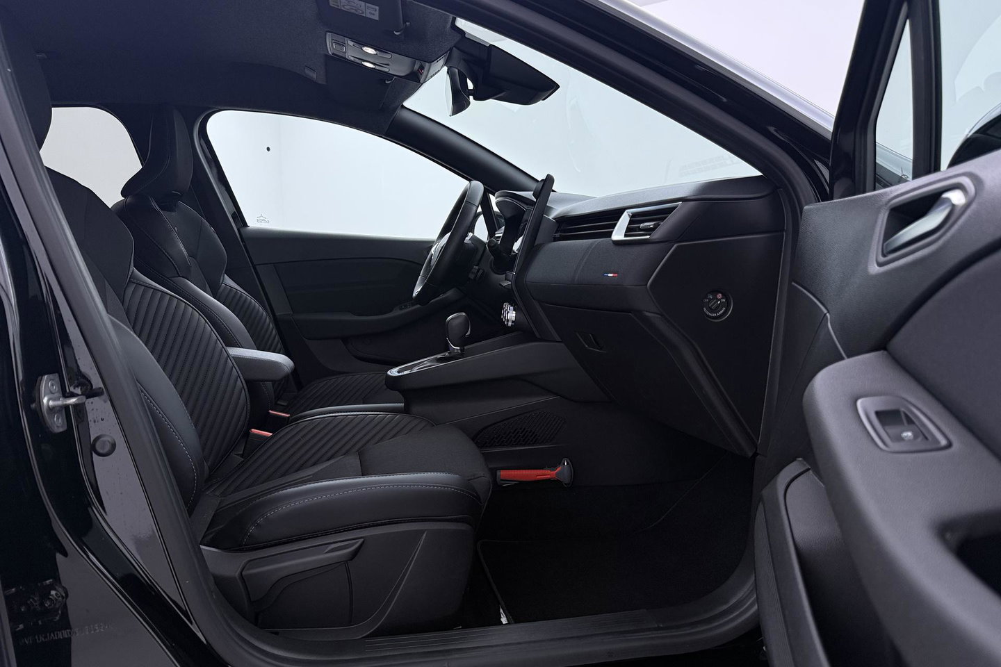 Renault Clio 1.6 E-Tech Full Hybrid 145 Esprit Alpine | Bose | Camera | BLIS | Stoel+Stuurverwarming | PDC V+A | Navigatie | Getint glas