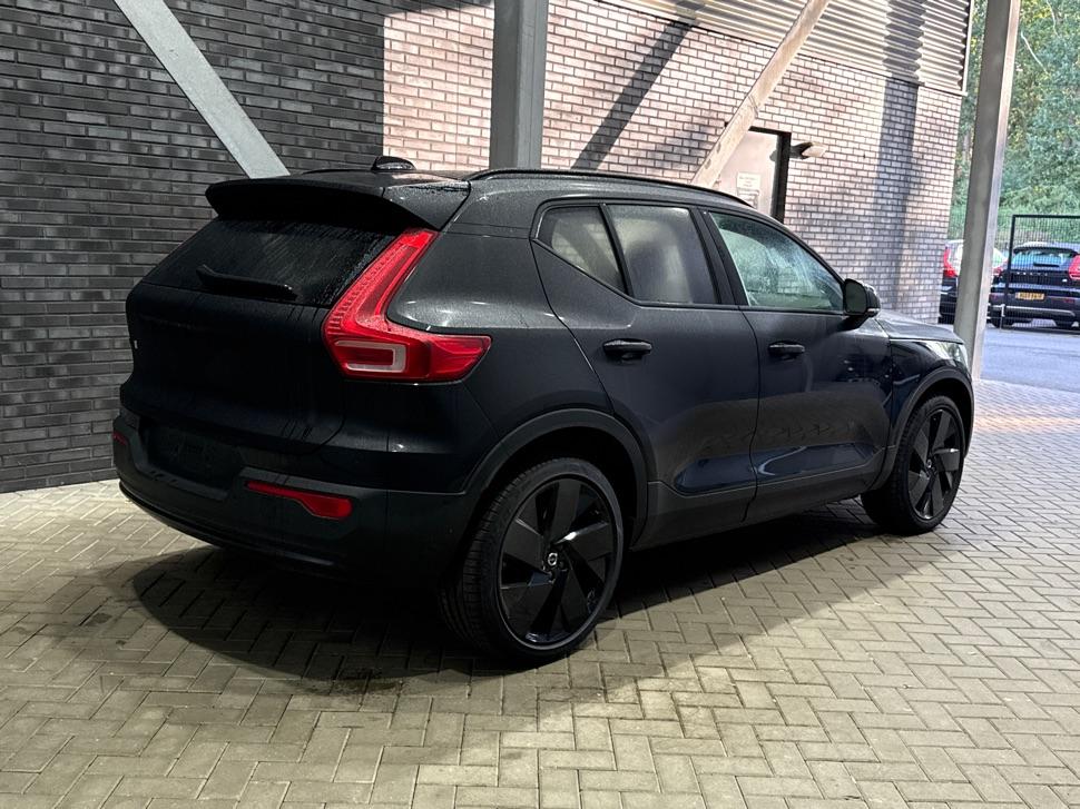 Volvo EX40 Single Motor Extended Range Plus Black Edition | 82 kWh | Harman/Kardon | Panoramadak | 360° Camera | BLIS | 20 Inch