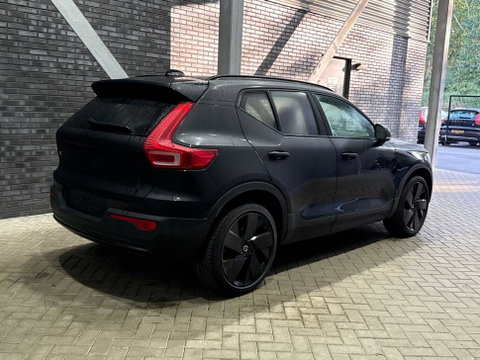 Volvo EX40 Single Motor Extended Range Plus Black Edition | 82 kWh | Harman/Kardon | Panoramadak | 360° Camera | BLIS | 20 Inch