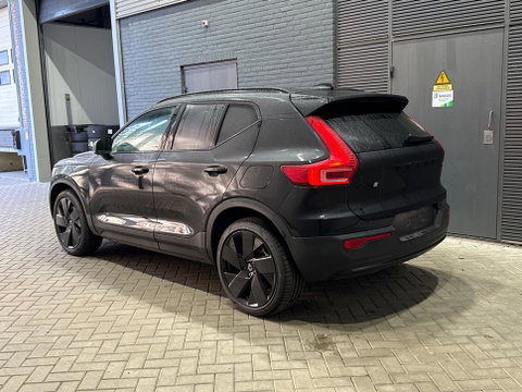 Volvo EX40 Single Motor Extended Range Plus Black Edition | 82 kWh | Harman/Kardon | Panoramadak | 360° Camera | BLIS | 20 Inch