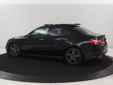 Mercedes-Benz A-Klasse 200 Business Solution AMG | Pano.Dak | Camera | Navigatie | Apple Carplay | LED
