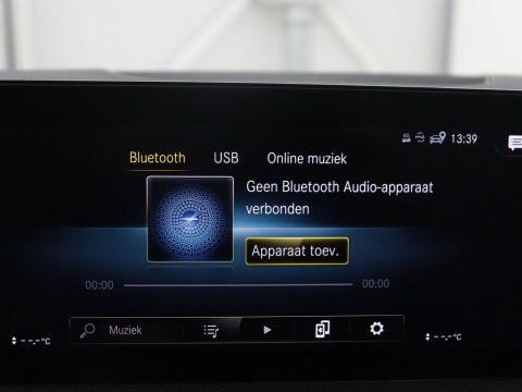 Mercedes-Benz A-Klasse 200 Business Solution AMG | Pano.Dak | Camera | Navigatie | Apple Carplay | LED