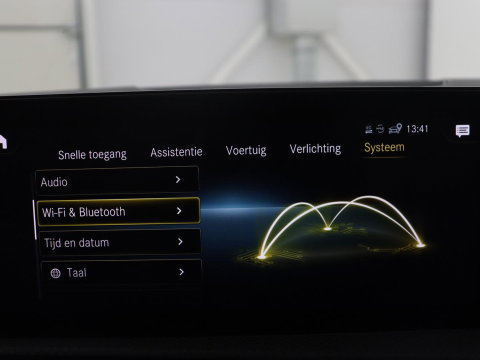 Mercedes-Benz A-Klasse 200 Business Solution AMG | Pano.Dak | Camera | Navigatie | Apple Carplay | LED