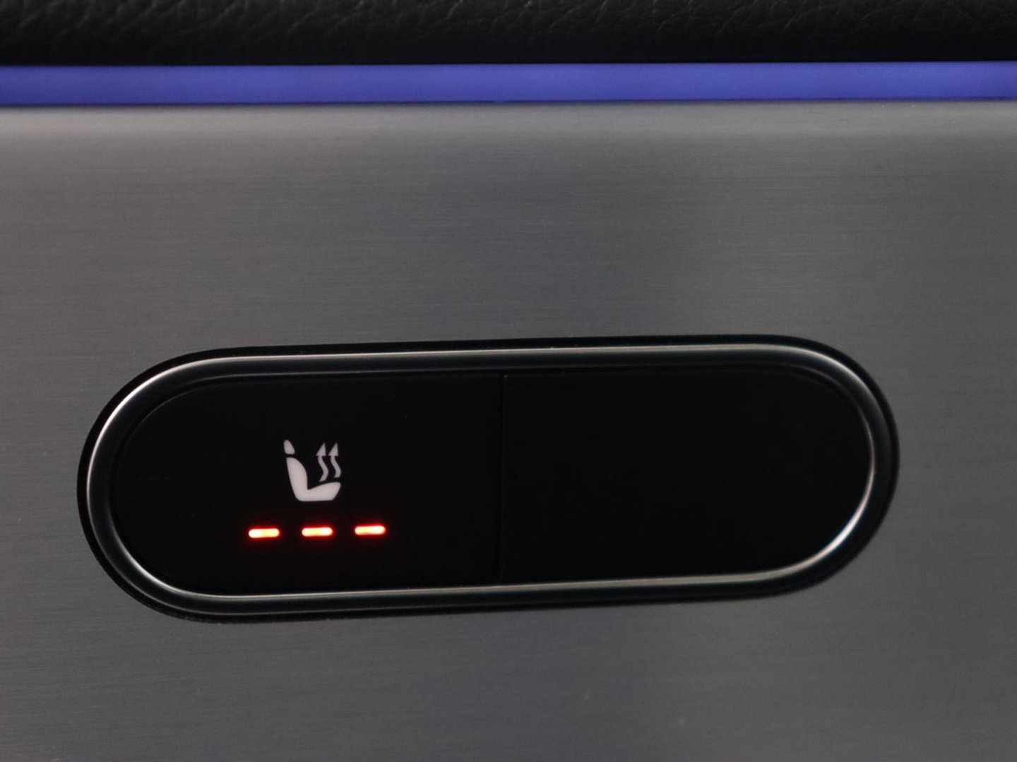 Mercedes-Benz A-Klasse 200 Business Solution AMG | Pano.Dak | Camera | Navigatie | Apple Carplay | LED