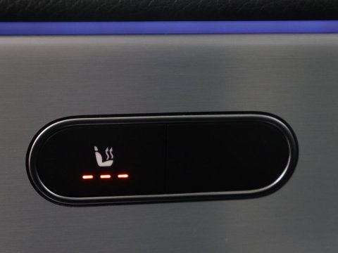 Mercedes-Benz A-Klasse 200 Business Solution AMG | Pano.Dak | Camera | Navigatie | Apple Carplay | LED