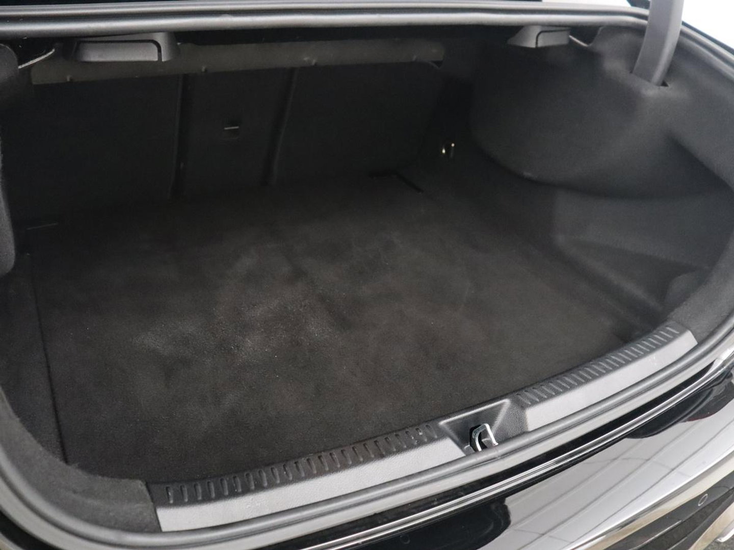 Mercedes-Benz A-Klasse 200 Business Solution AMG | Pano.Dak | Camera | Navigatie | Apple Carplay | LED