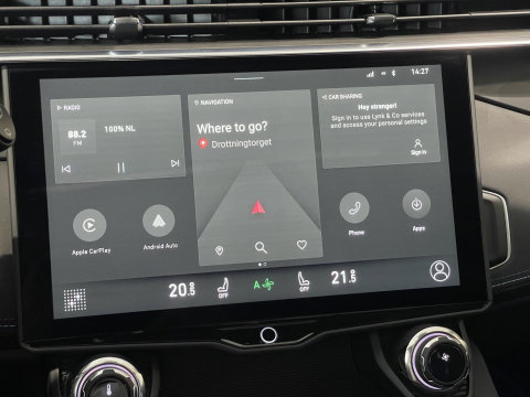 Lynk & Co 01 1.5 | Black Pakket Optioneel | Zwarte Hemel | Panoramadak | Adaptive Cruise Control | 360 Camera | Keyless | Elektrische Bestuurdersstoel + Geheugen | Parkeersensoren | Apple Ca