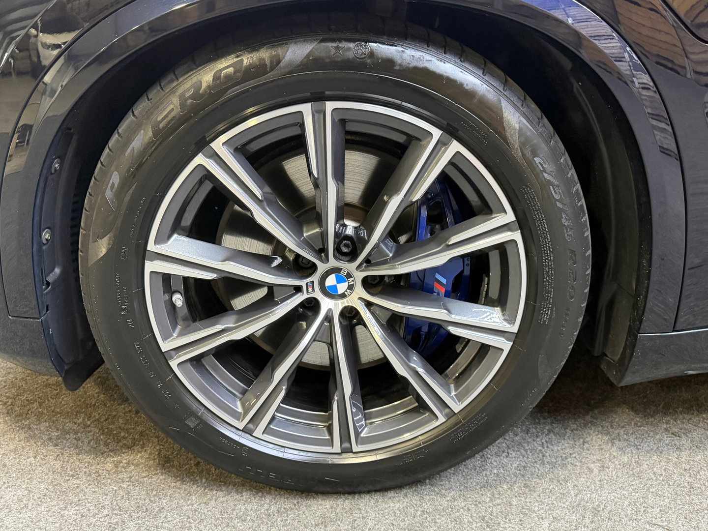 BMW X5 XDrive45e High Executive, Pano, 20"LM, Adptieve Cruise, HuD, Harman Kardon, Luchtvering, Stoel-Stuur en Achterbank verw.