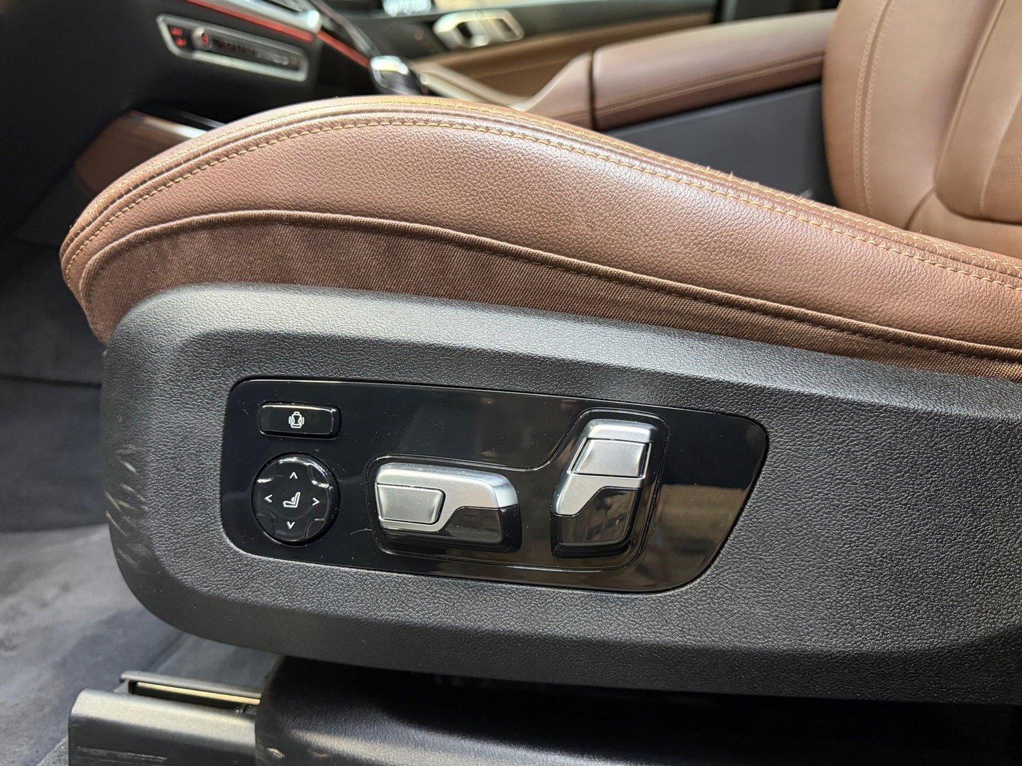BMW X5 XDrive45e High Executive, Pano, 20"LM, Adptieve Cruise, HuD, Harman Kardon, Luchtvering, Stoel-Stuur en Achterbank verw.