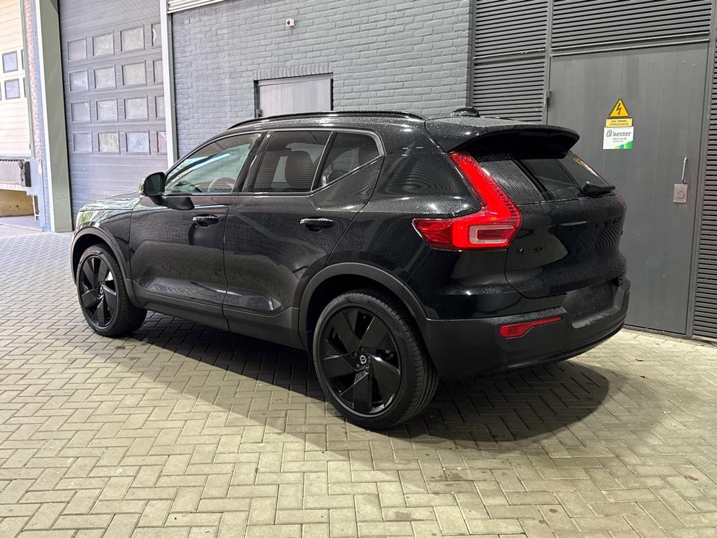 Volvo XC40 2.0 B3 Plus Black Edition | Harman/Kardon | Pilot Assist | Camera | BLIS | Memory | Stoel+Stuurverwarming | Keyless | ACC | 20 Inch