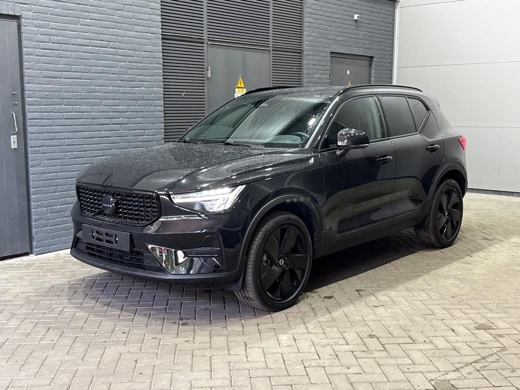 Volvo XC40 2.0 B3 Plus Black Edition | Harman/Kardon | Pilot Assist | Camera | BLIS | Memory | Stoel+Stuurverwarming | Keyless | ACC | 20 Inch