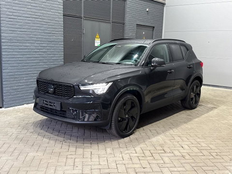 Volvo XC40 2.0 B3 Plus Black Edition | Harman/Kardon | Pilot Assist | Camera | BLIS | Memory | Stoel+Stuurverwarming | Keyless | ACC | 20 Inch