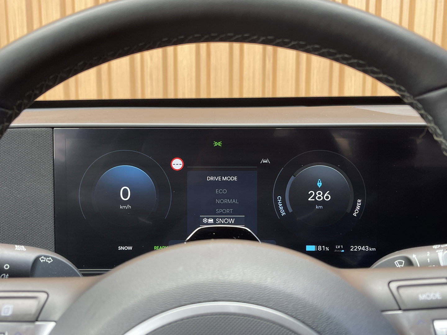 Hyundai KONA Electric Standard Range Pure Edition 48.6 kWh | Draadloze Apple Carplay | Android Auto | Rijmodus Regeling | Lane Assist | Stuurwielverwarming |