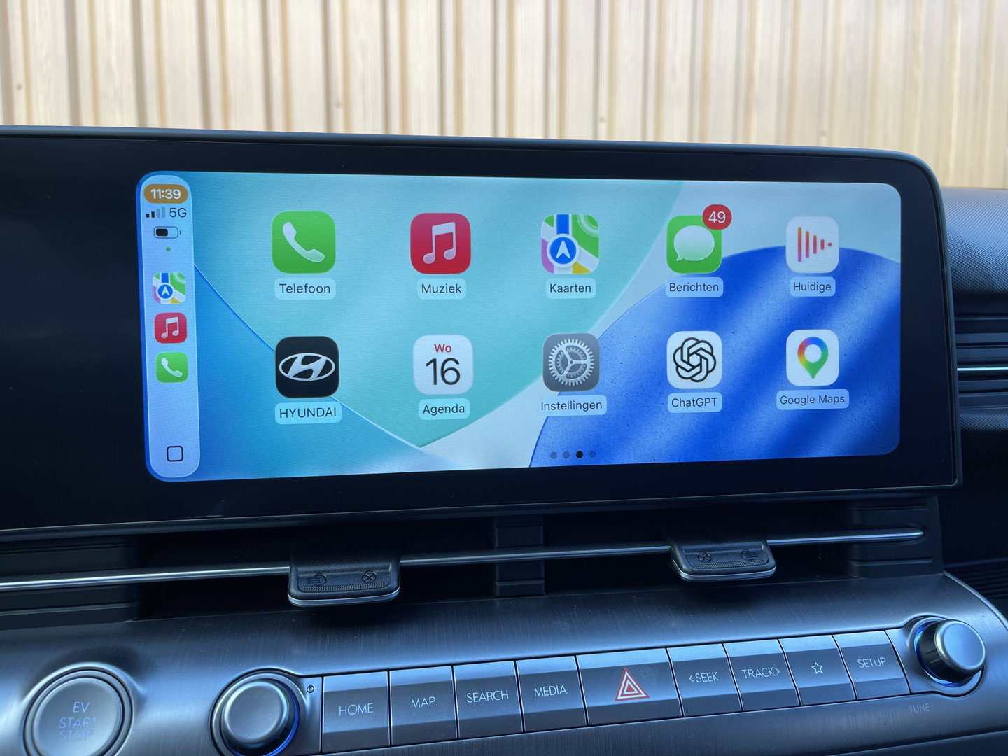 Hyundai KONA Electric Standard Range Pure Edition 48.6 kWh | Draadloze Apple Carplay | Android Auto | Rijmodus Regeling | Lane Assist | Stuurwielverwarming |
