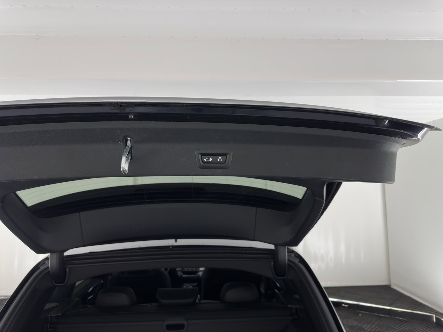 BMW iX3 High Executive 80 kWh (INCL-BTW) *AUT | PANO | LEATHER SPORT | ADAPTIVE-CRUISE | FULL-LED | BLIND-SPOT | MEMORY-PACK | DIGI-COCKPIT | HEATED-COMFORTSEATS | KEYLESS | CAMERA | DAB+ | TOWBAR | 20''ALU*