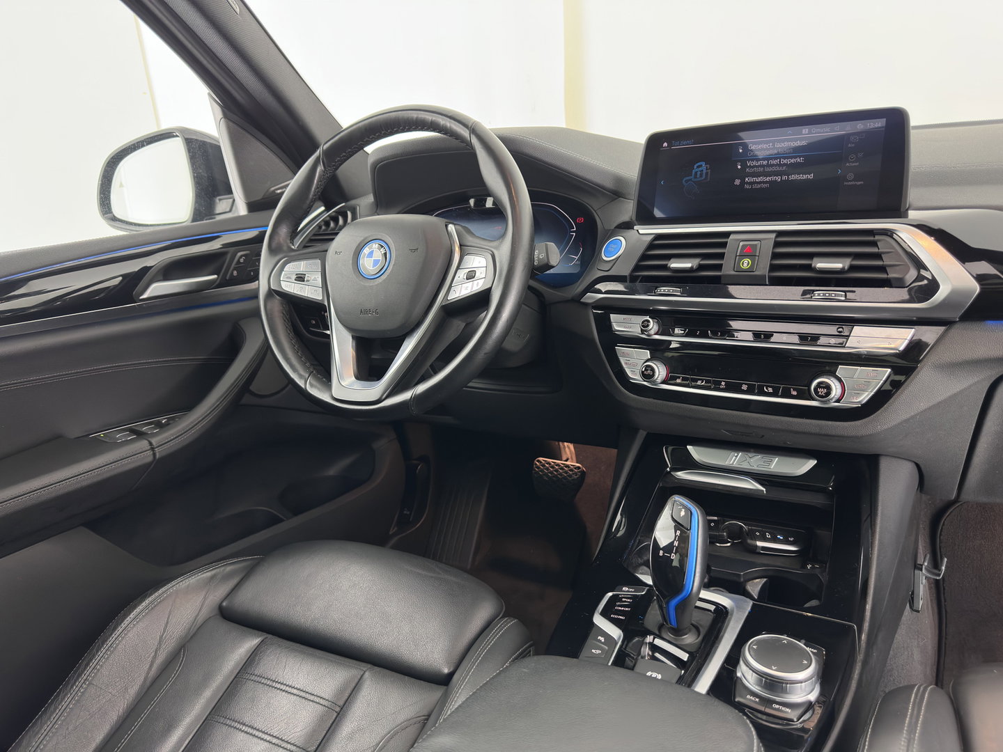 BMW iX3 High Executive 80 kWh (INCL-BTW) *AUT | PANO | LEATHER SPORT | ADAPTIVE-CRUISE | FULL-LED | BLIND-SPOT | MEMORY-PACK | DIGI-COCKPIT | HEATED-COMFORTSEATS | KEYLESS | CAMERA | DAB+ | TOWBAR | 20''ALU*