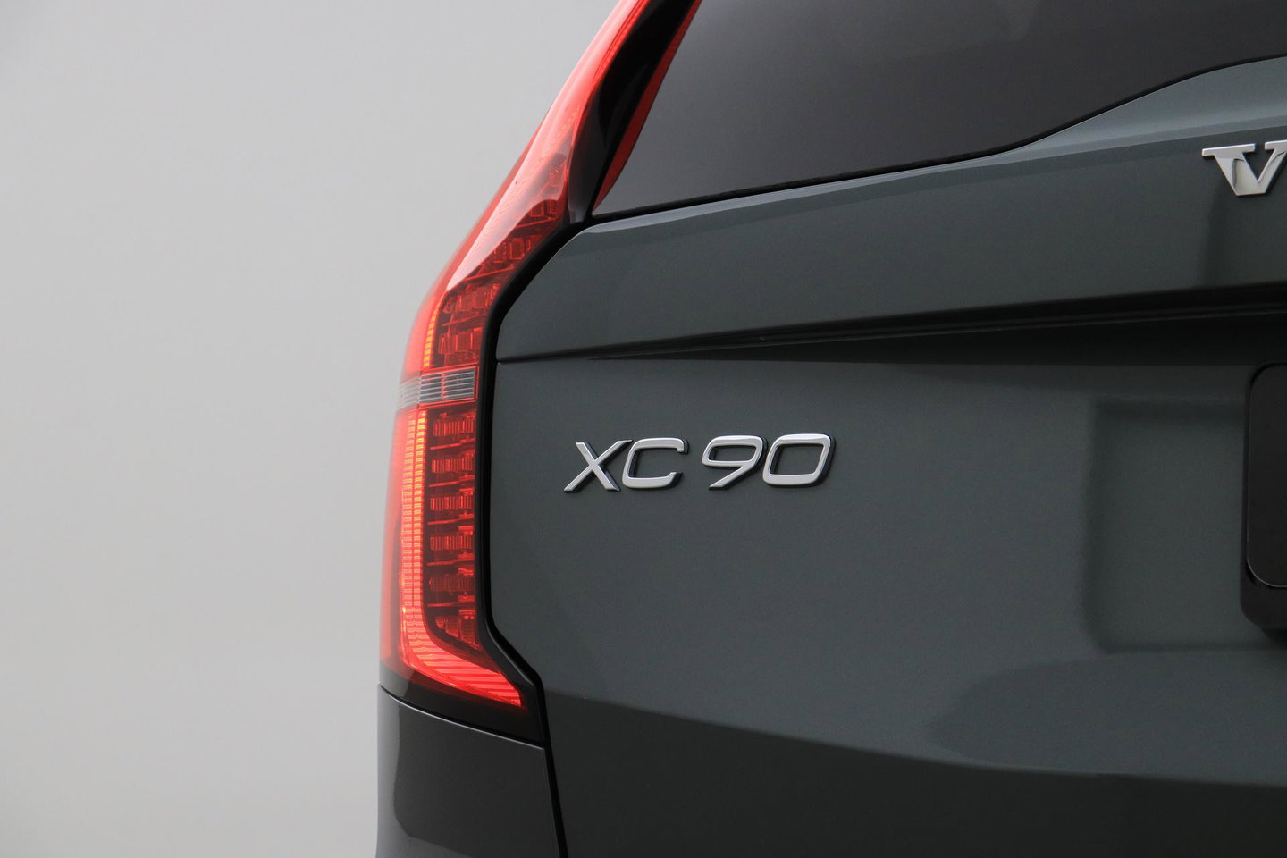 Volvo XC90 T8 Ultra Bright | MY27 | Harman/Kardon | Panoramadak | Trekhaak | 360° Camera | Head-Up | ACC | 21 Inch
